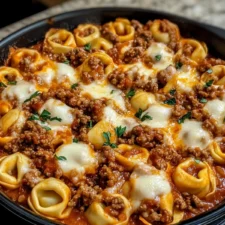 Cheesy Beef Tortellini Bake: A Family Favorite Dinner-image