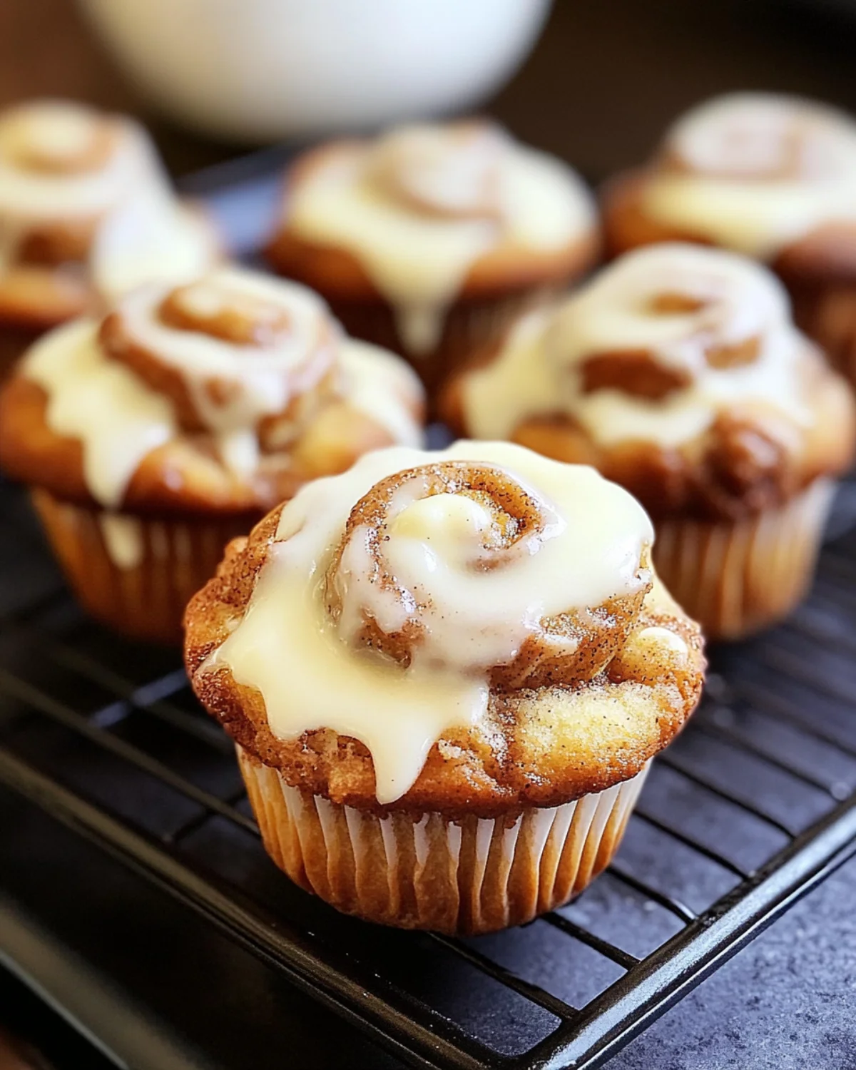 Cinnamon Roll Muffins: A Sweet and Fluffy Delight Recipe